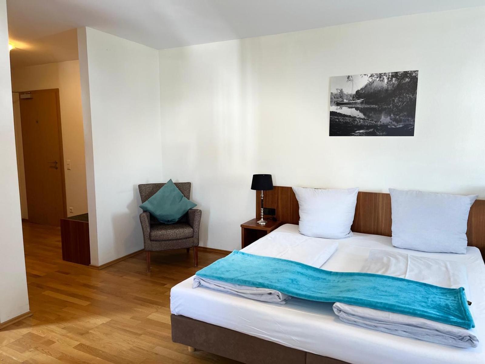 Landgasthof Zur Sonne I Hotel & Restaurant Neuburg am Rhein Dış mekan fotoğraf