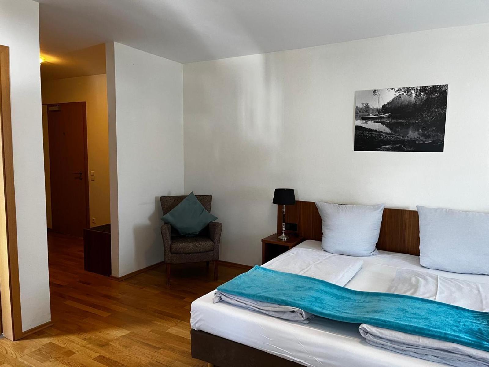 Landgasthof Zur Sonne I Hotel & Restaurant Neuburg am Rhein Dış mekan fotoğraf