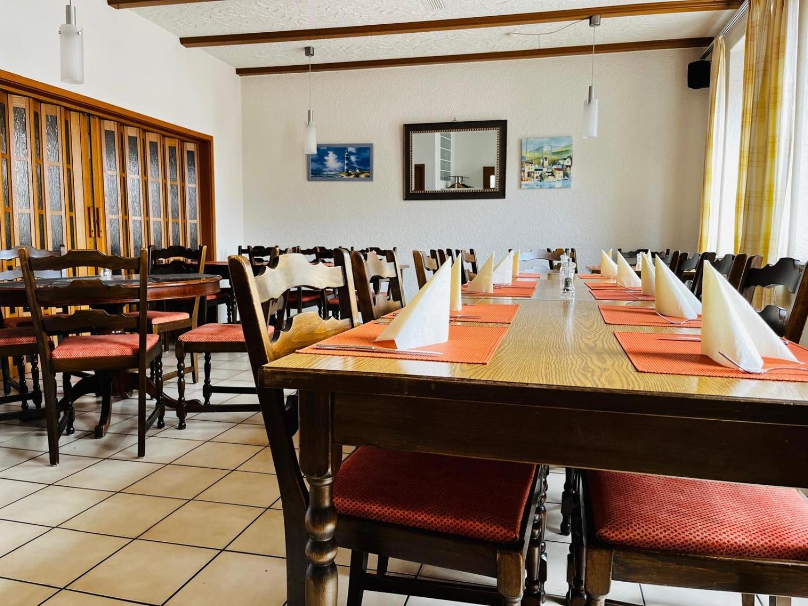 Landgasthof Zur Sonne I Hotel & Restaurant Neuburg am Rhein Dış mekan fotoğraf