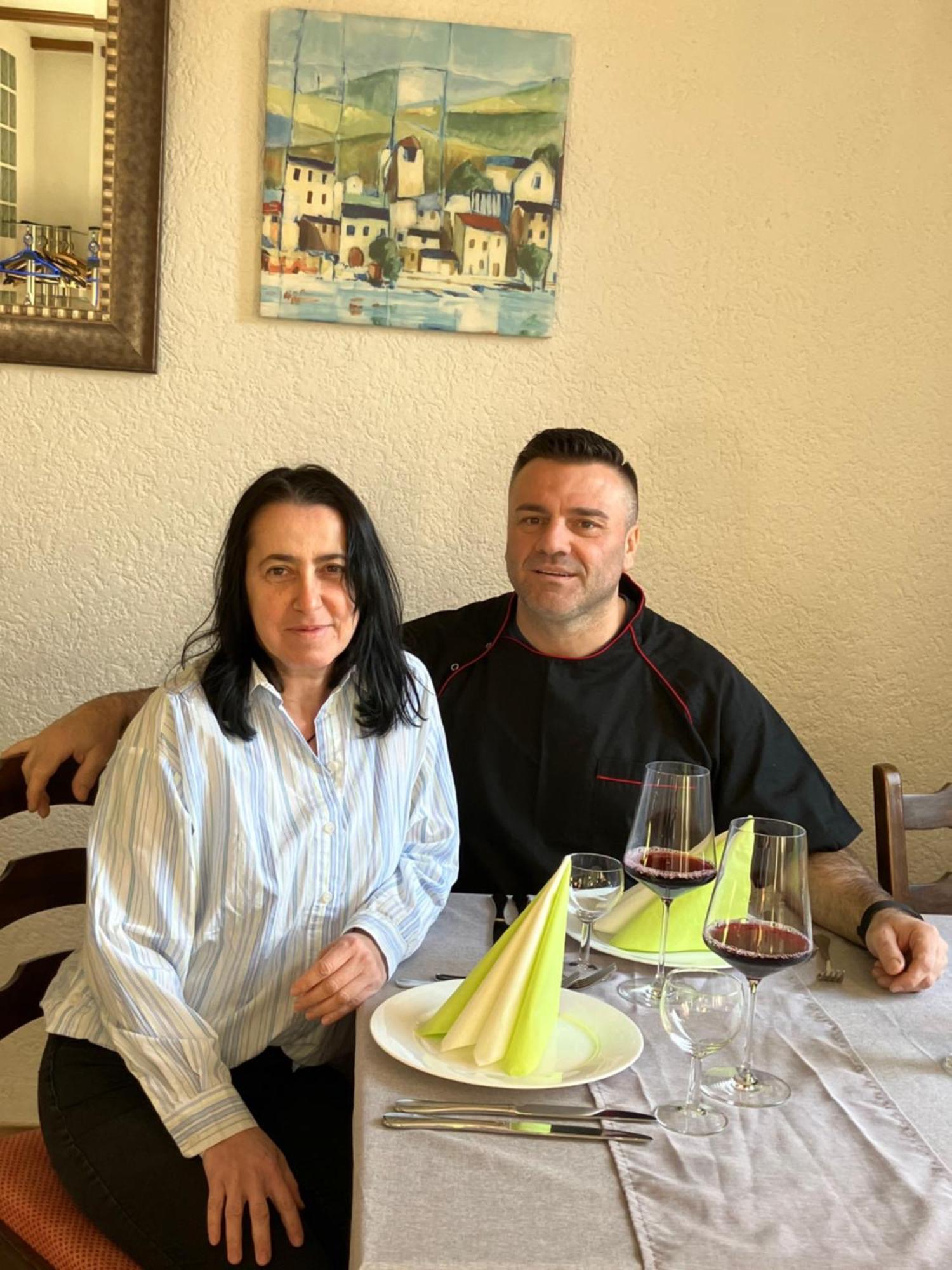 Landgasthof Zur Sonne I Hotel & Restaurant Neuburg am Rhein Dış mekan fotoğraf